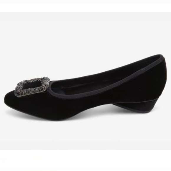 VANELI Fran Black Velvet Low Heel  Size 7.5M NEW
